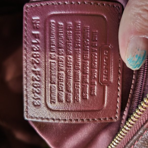 Like New Coach Campbell Signature C's Shoulder or Handbag m - Picture 12 of 12